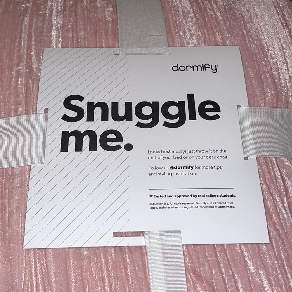 Dormify Snuggle Me throw - Picture 2 of 2